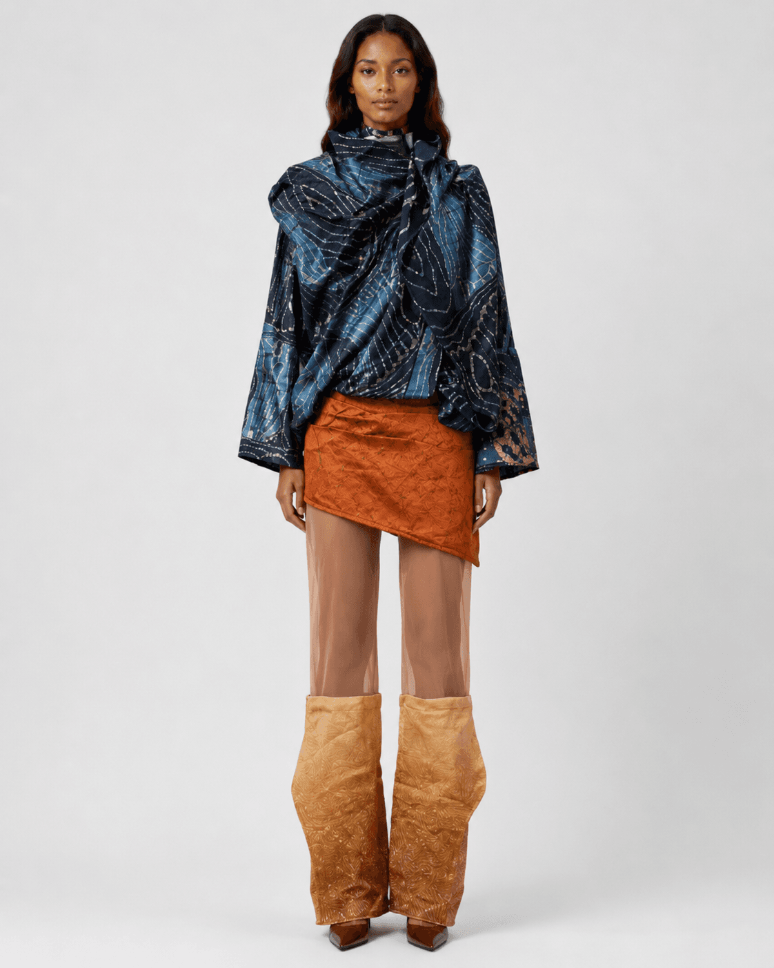 Look 03: Soft Emergence